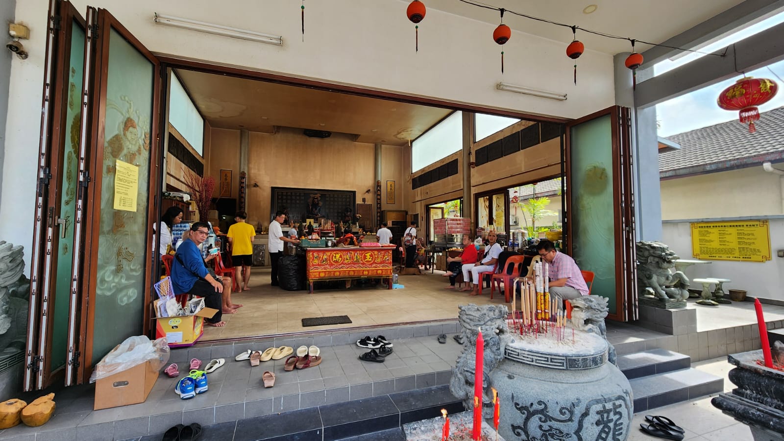 Visit to Qinglong Gong (清龙宫), Petaling Jaya, Malaysia - Gaozhou Liuren tradition temple